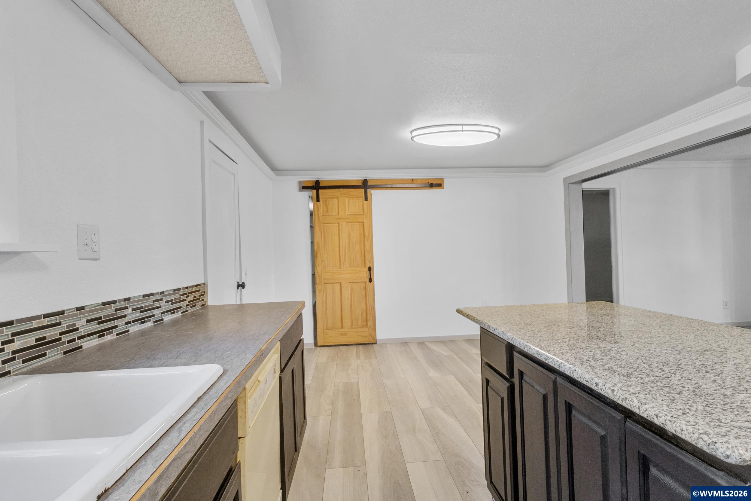 4545 Hazelgreen Road Northeast Salem, OR 97305 - Photo 5 of 33