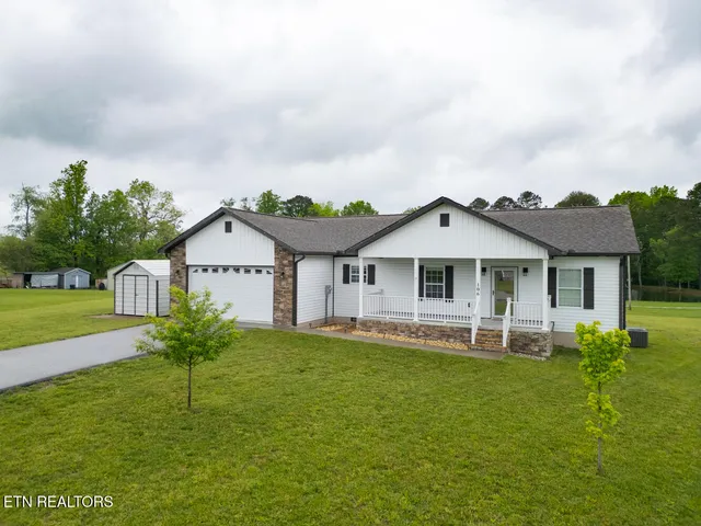 $340,000 | 106 Maca Ridge Circle, Clarkrange, TN 38553