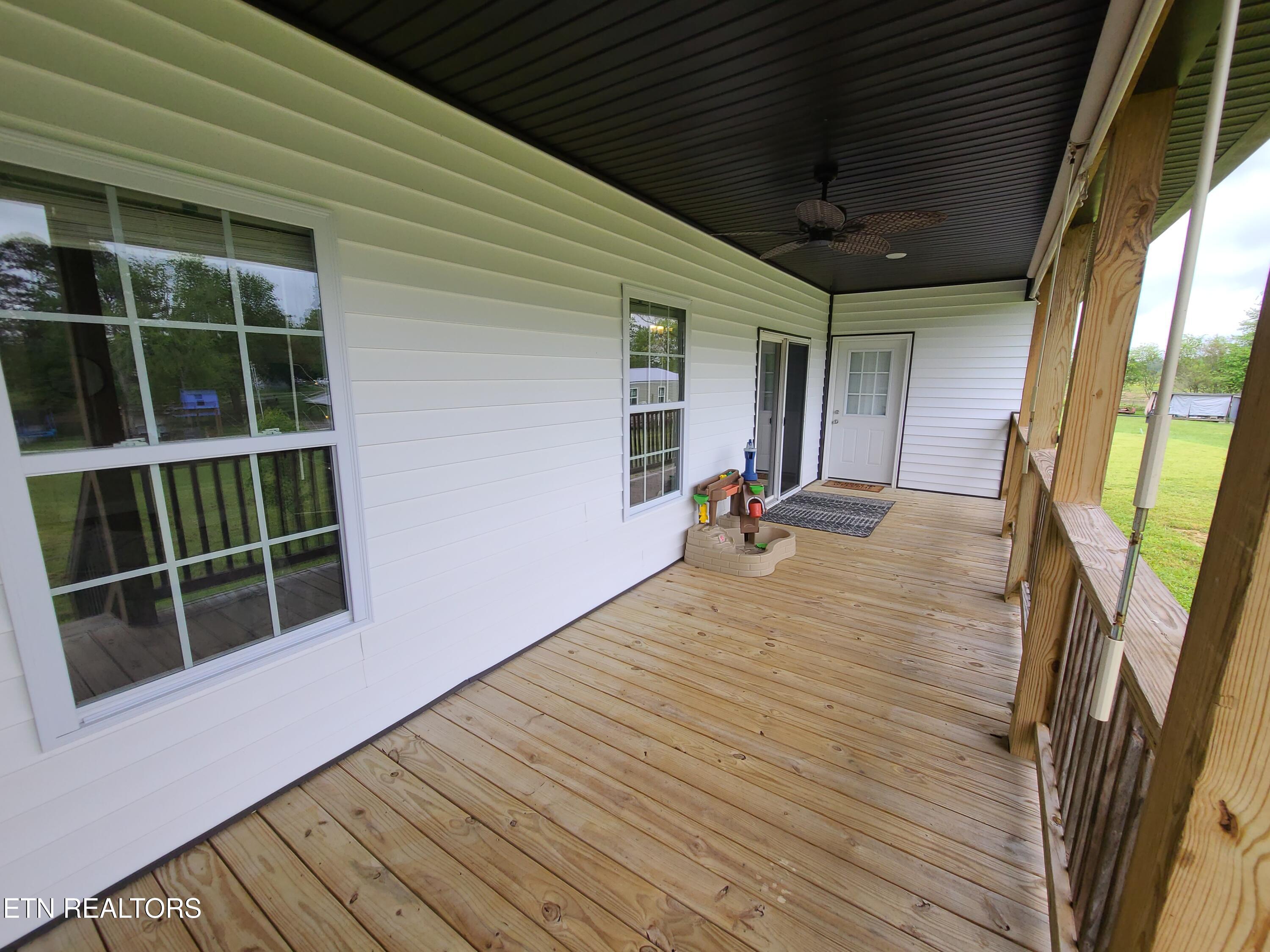 106 Maca Ridge Circle Clarkrange, TN 38553 - Photo 17 of 21 Back Deck