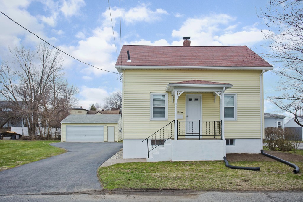 36 Spring Street Agawam, MA 01001 - Photo 8 of 30 Gallery Image 8