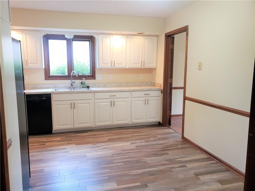847 Bennett Road Carmel, IN 46032 - Photo 11 of 26 Gallery Image 11