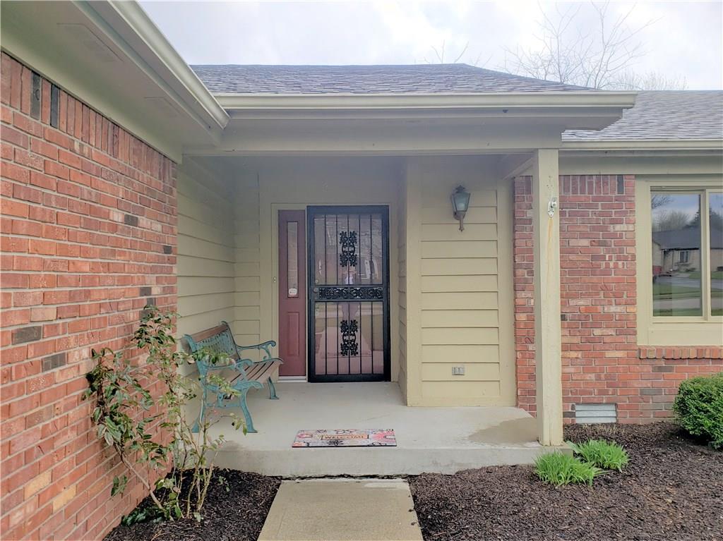847 Bennett Road Carmel, IN 46032 - Photo 3 of 26 Gallery Image 3