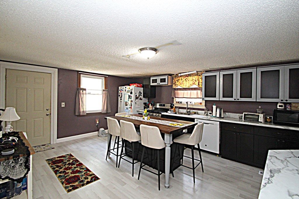 3120 Ditmas Road Augusta, GA 30906 - Photo 6 of 18 Kitchen with island