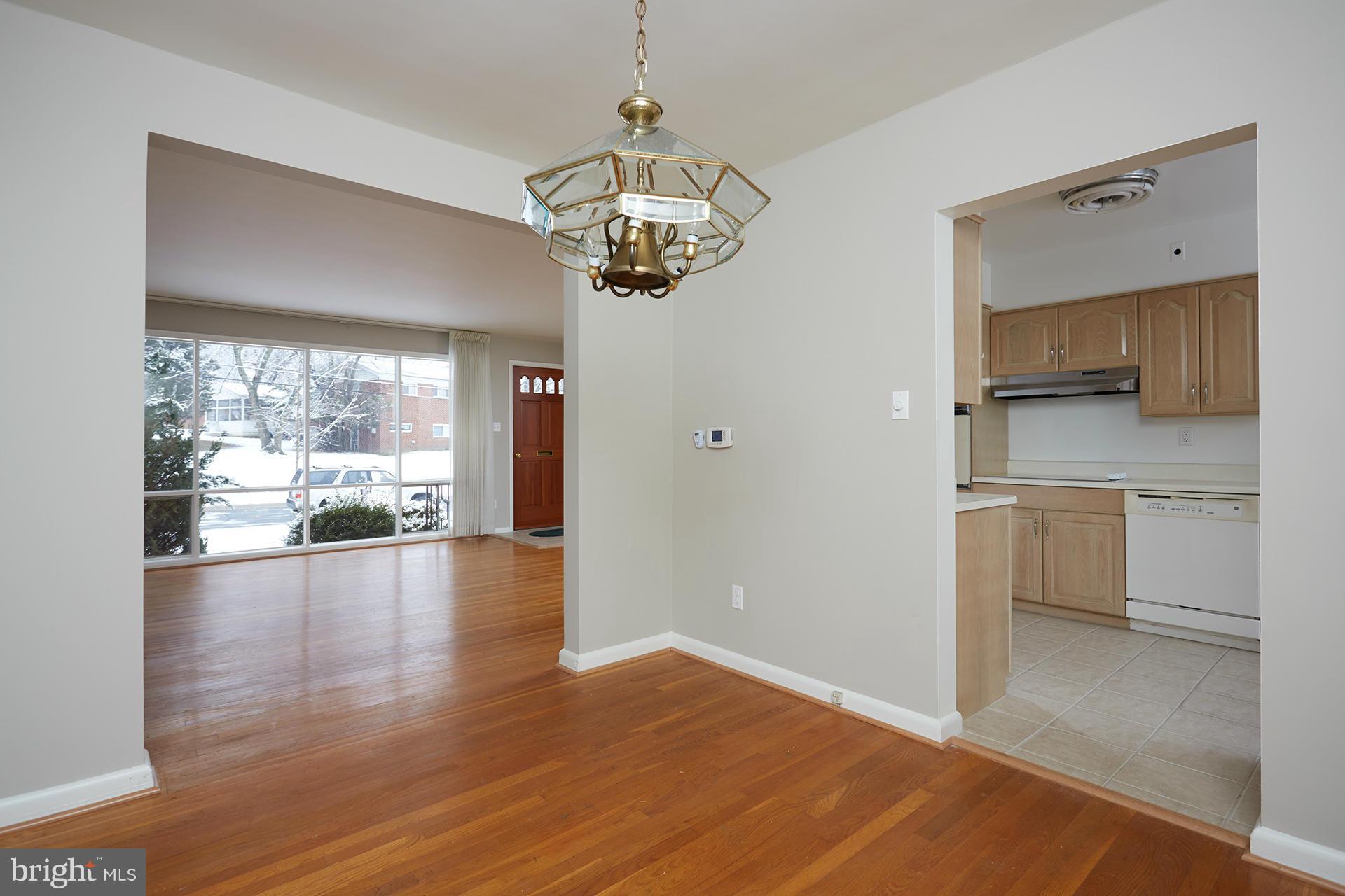 1613 Ladd Street Silver Spring, MD 20902 - Photo 6 of 30 Living Room