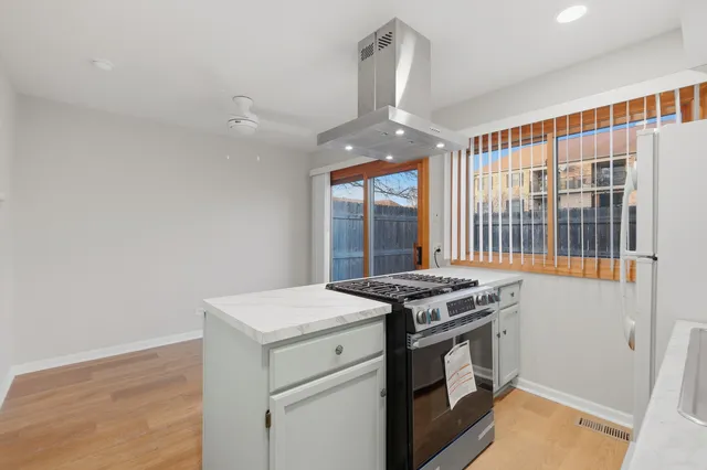 $2,150 | 1746 Sessions Walk, Unit 1746, Hoffman Estates, IL 60169