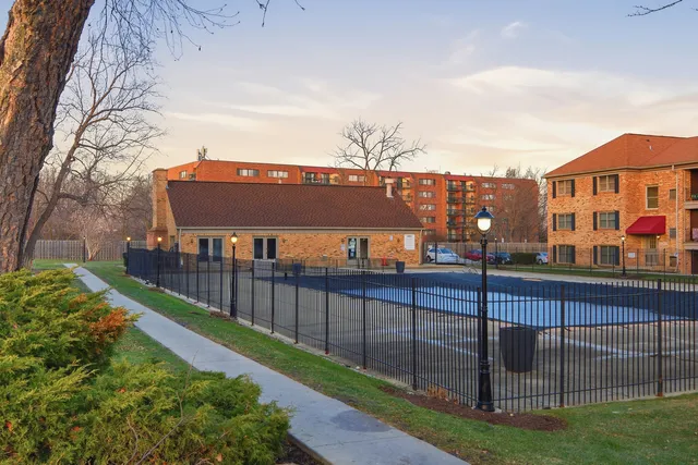 $2,150 | 1746 Sessions Walk, Unit 1746, Hoffman Estates, IL 60169