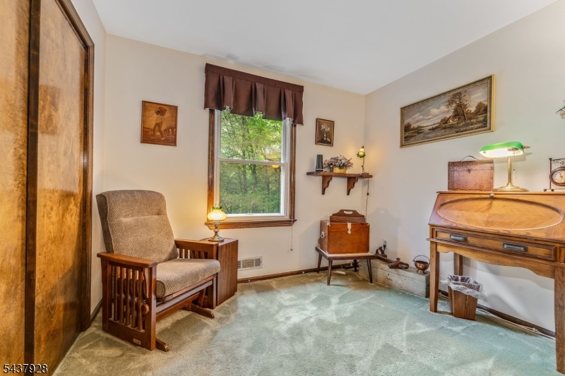 5 Hibbler Road Lebanon, NJ 08833 - Photo 2 of 16