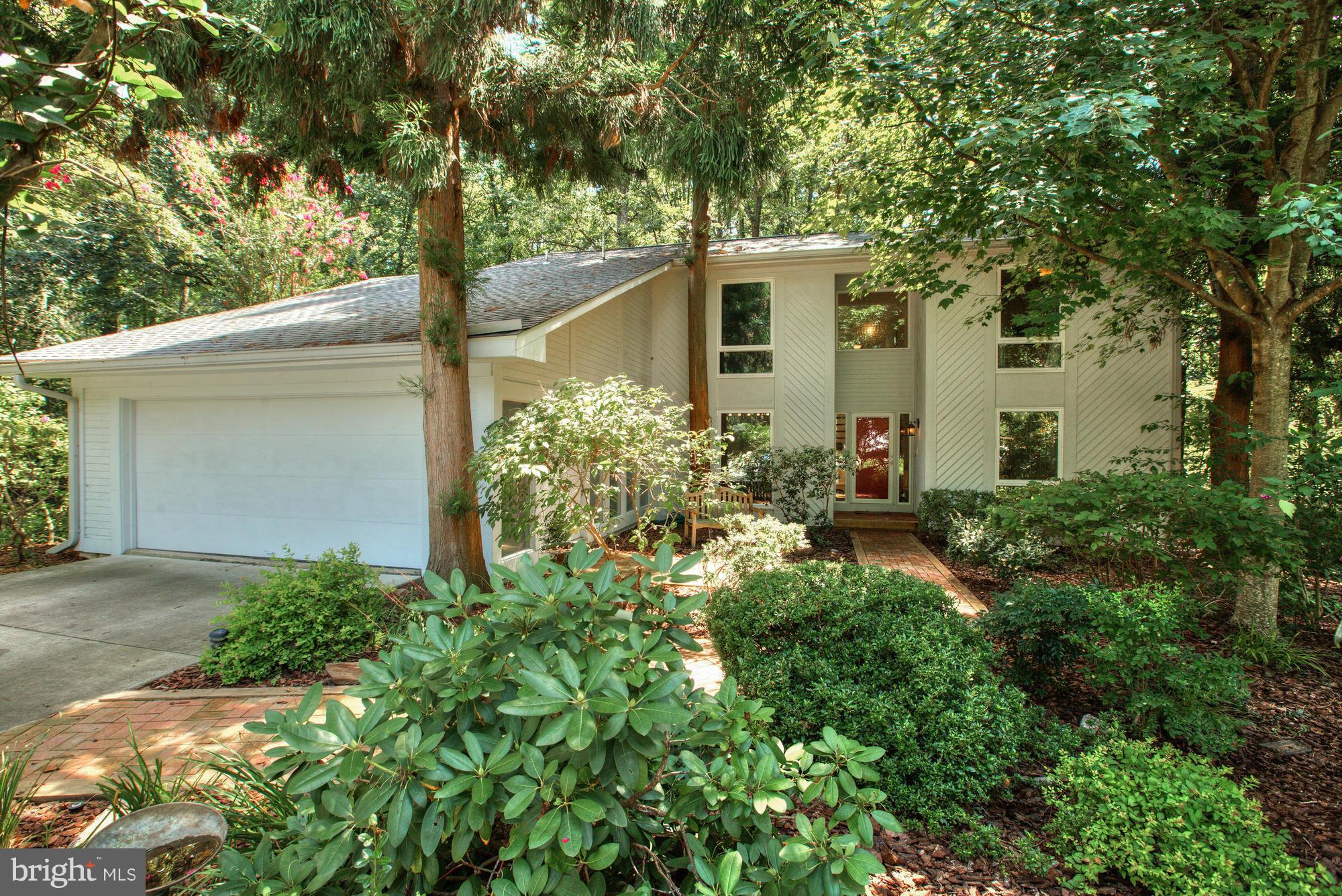 2415 Andorra Place Reston, VA 20191 - Photo 1 of 30 Exterior (Front)