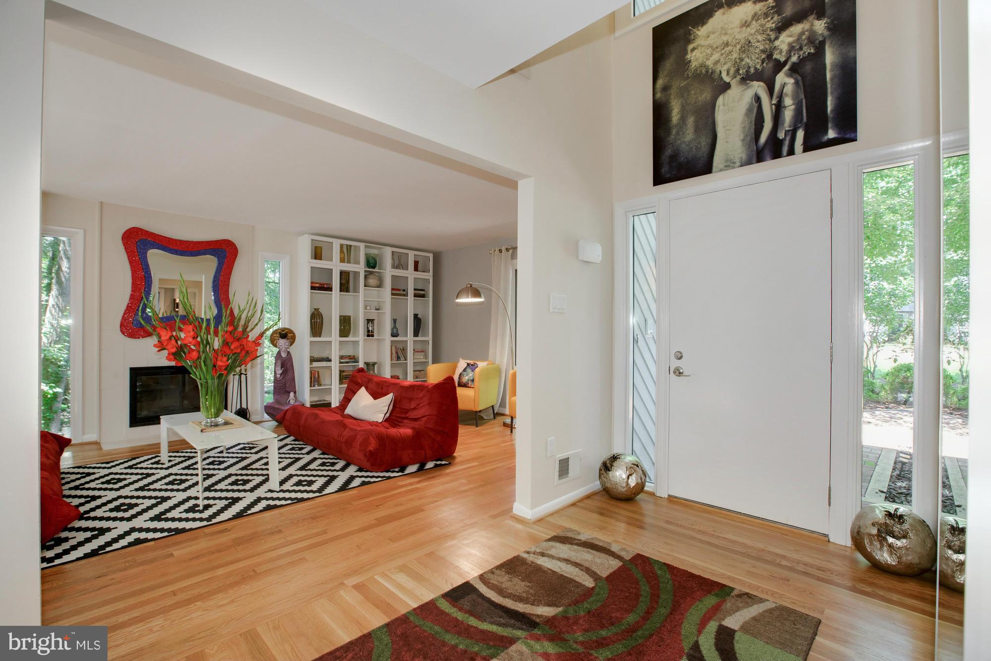 2415 Andorra Place Reston, VA 20191 - Photo 3 of 30 Interior (General)