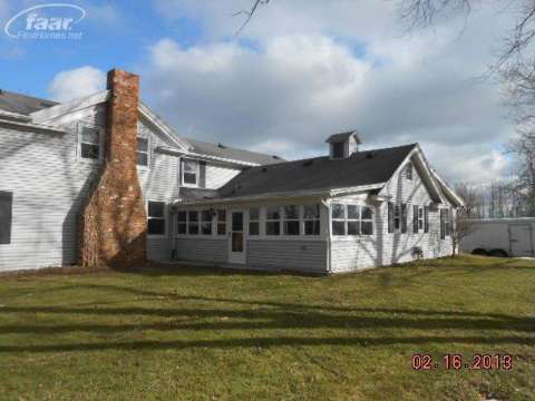 1083 East Baldwin Road Fenton, MI 48430 - Photo 3 of 25 20344083-2.JPG