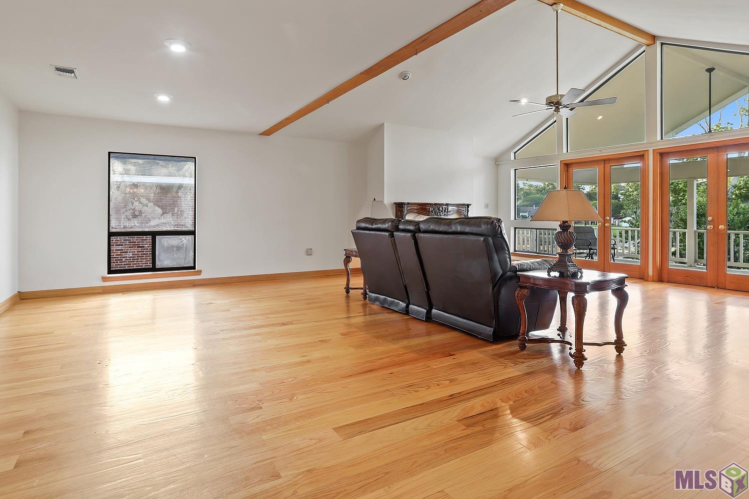 11675 Rue De Tonti Baton Rouge, LA 70810 - Photo 13 of 32 Living Room