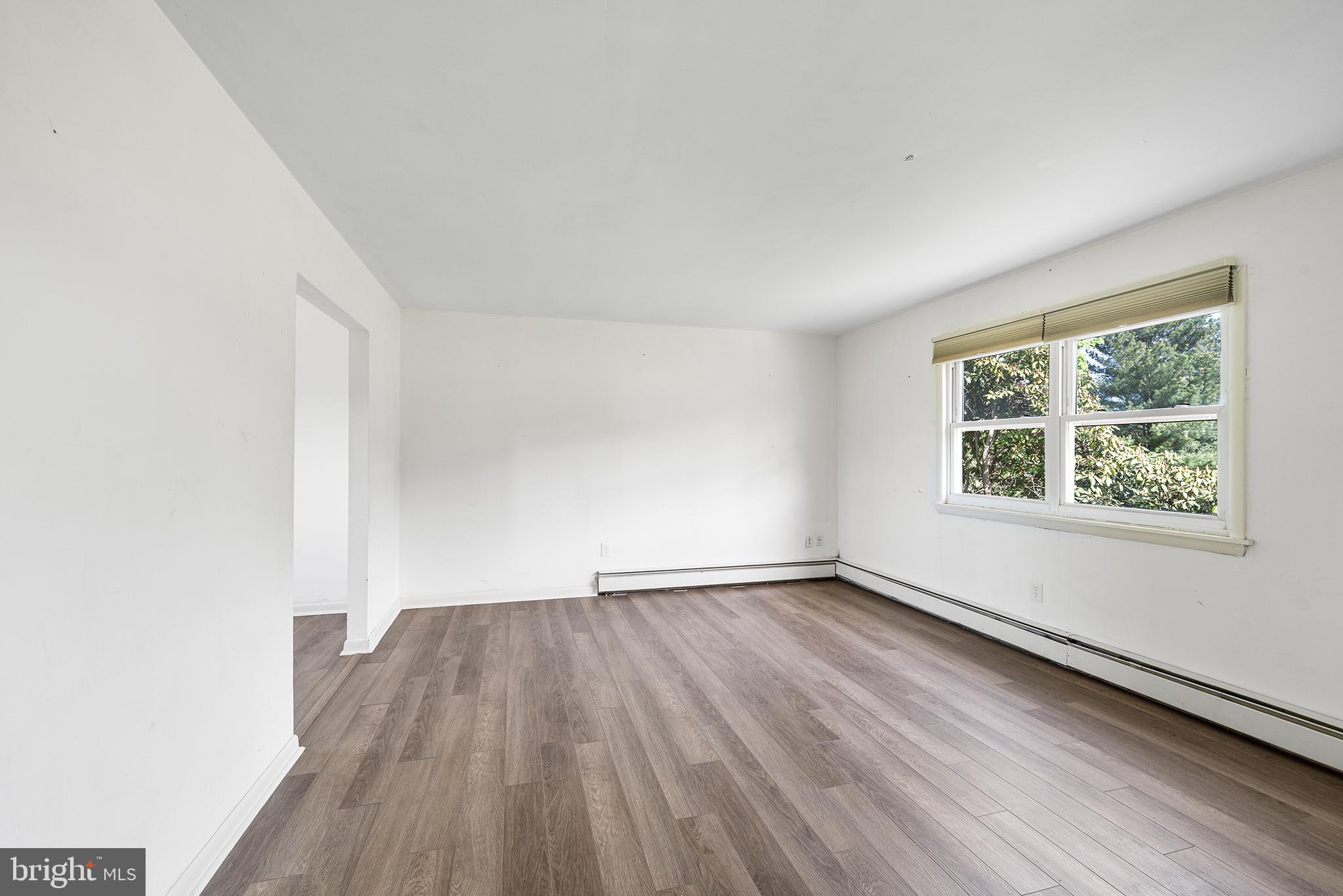 5419 Strasburg Road Atglen, PA 19310 - Photo 5 of 30 Living Room (Upper Level)