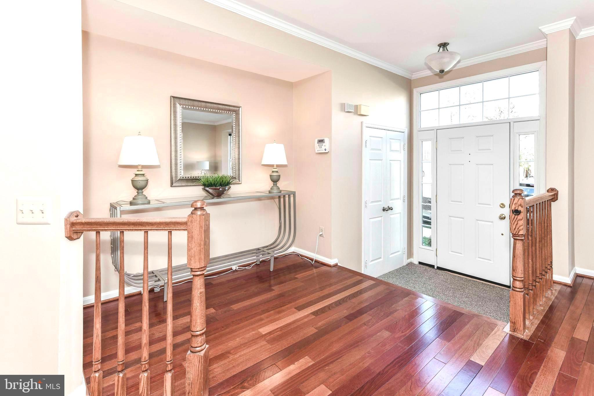 5705 Clapham Road Alexandria, VA 22315 - Photo 2 of 44