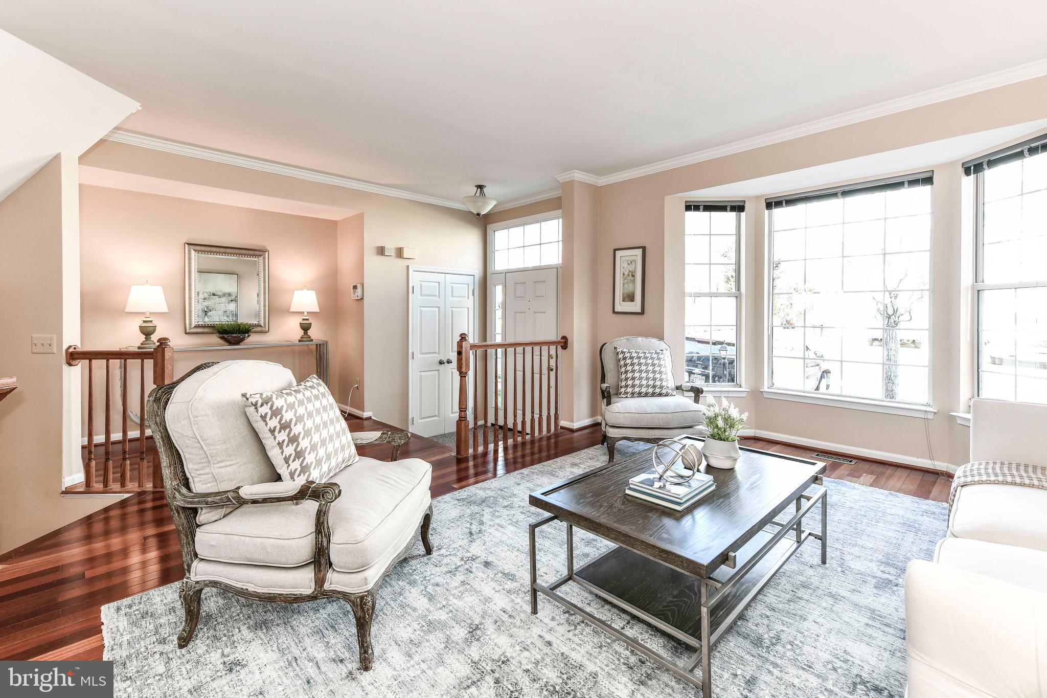 5705 Clapham Road Alexandria, VA 22315 - Photo 3 of 44