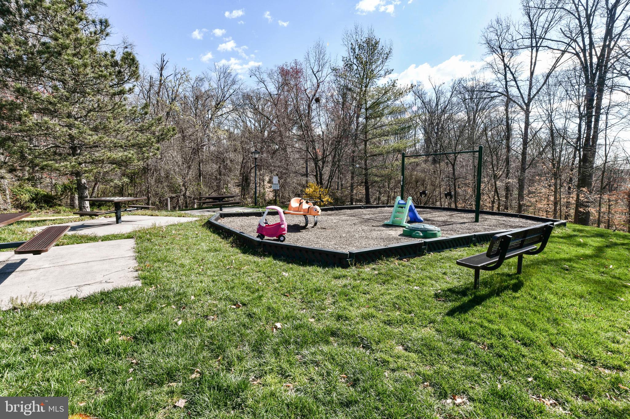 5705 Clapham Road Alexandria, VA 22315 - Photo 41 of 44