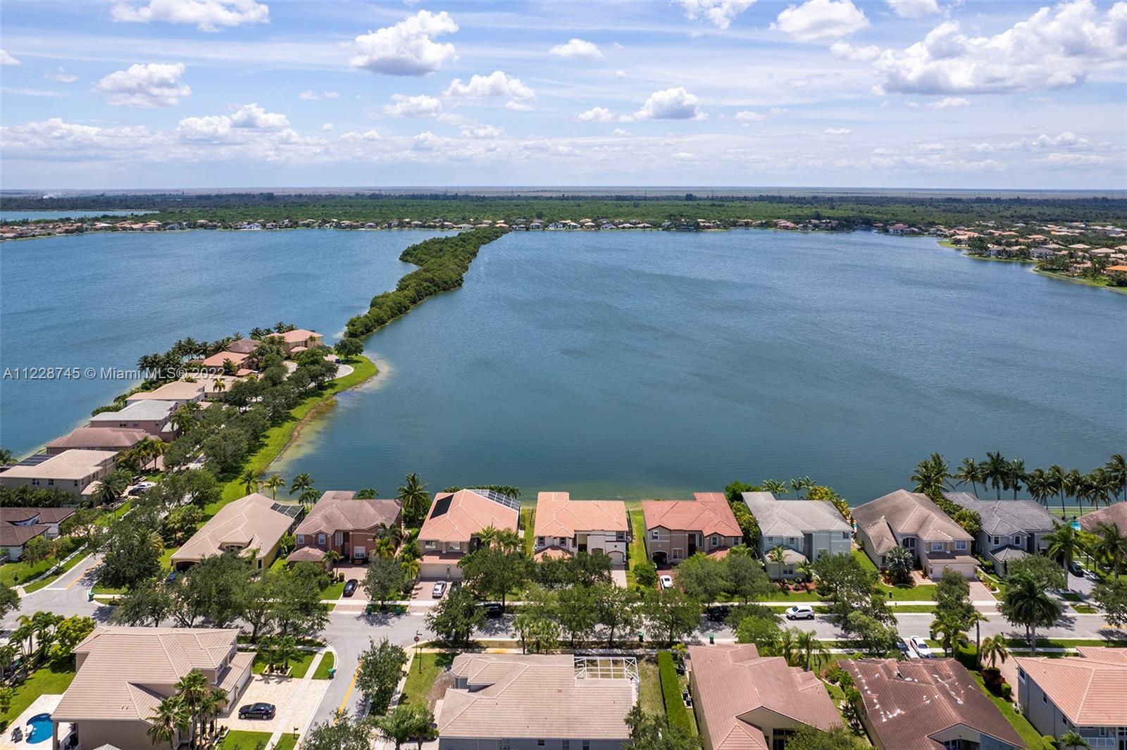 4556 Southwest 186th Way Miramar, FL 33029 - Photo 48 of 55