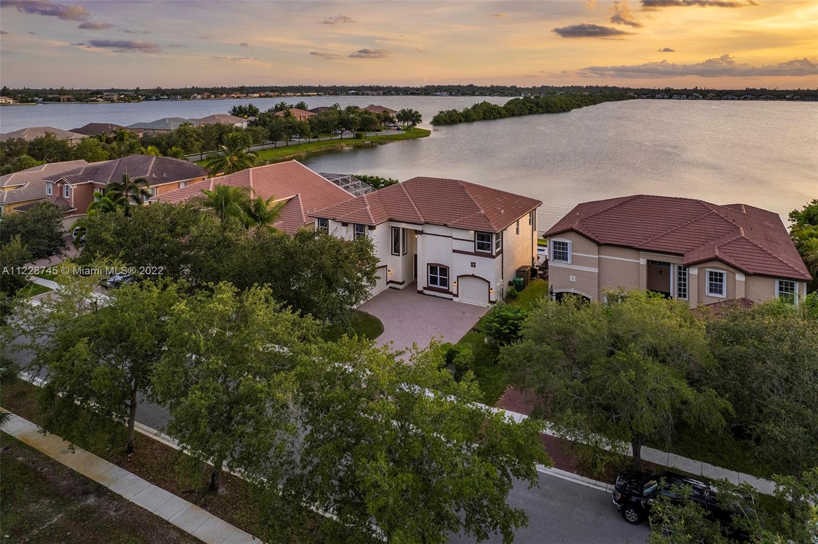 4556 Southwest 186th Way Miramar, FL 33029 - Photo 52 of 55