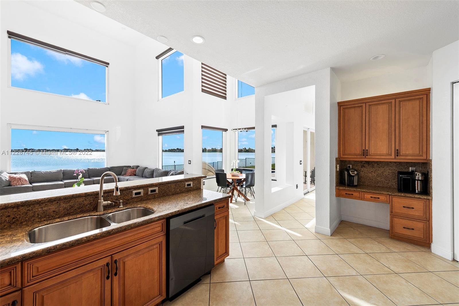4556 Southwest 186th Way Miramar, FL 33029 - Photo 10 of 55