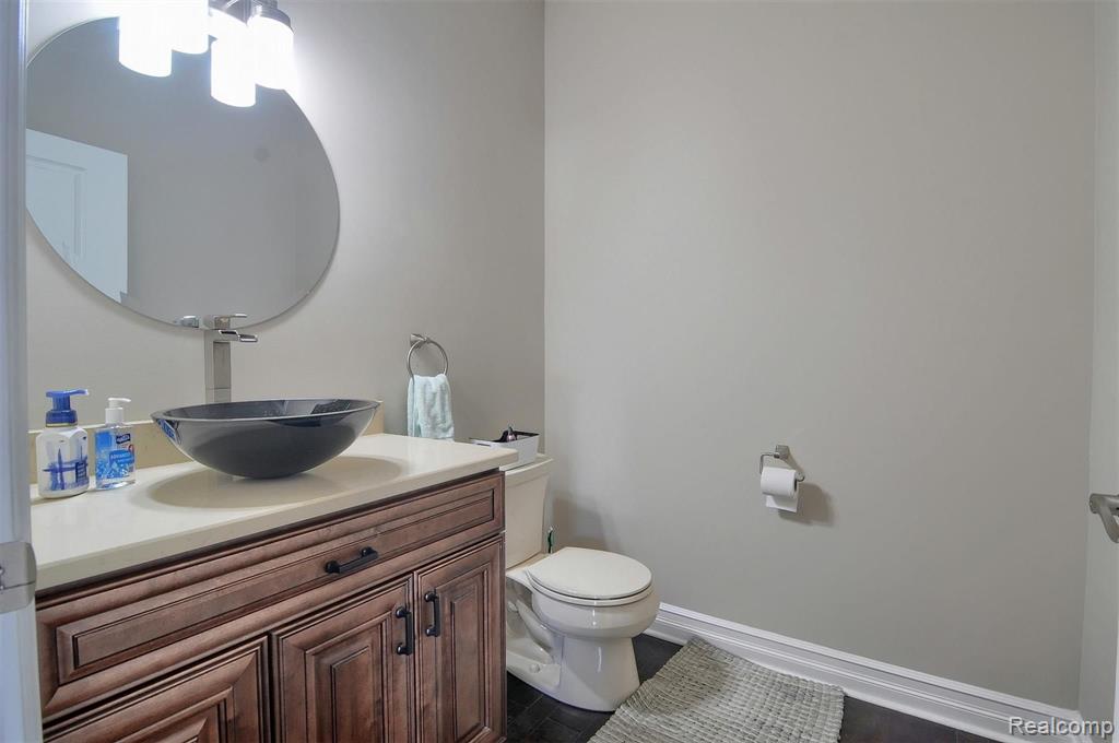 354 Olivewood Court Rochester, MI 48306 - Photo 40 of 77