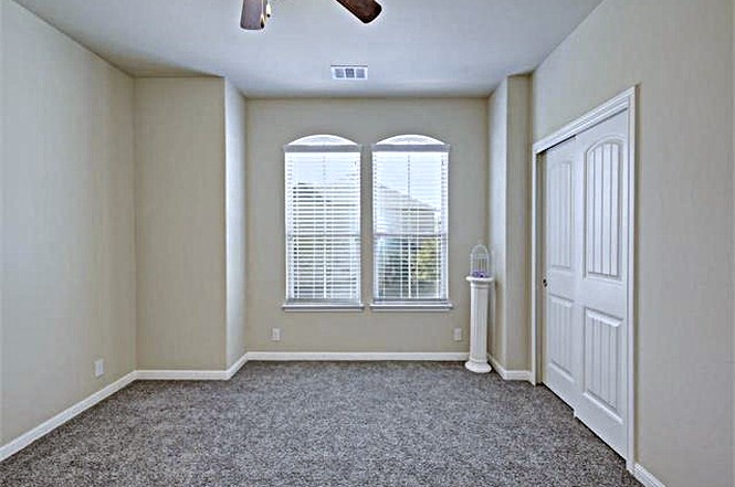14001 Avery Ranch Boulevard, Unit 801 Austin, TX 78717 - Photo 22 of 26 A quiet retreat with a cozy atmosphere, perfect for rest or contemplation.