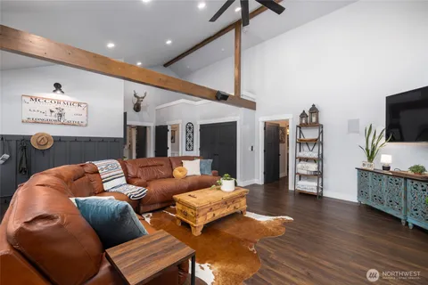 $998,000 | 11334 Farm To Market Road, Mount Vernon, WA 98273