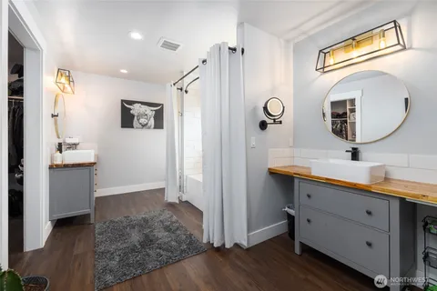 $998,000 | 11334 Farm To Market Road, Mount Vernon, WA 98273