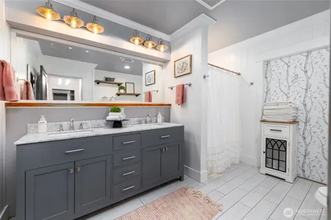 $998,000 | 11334 Farm To Market Road, Mount Vernon, WA 98273