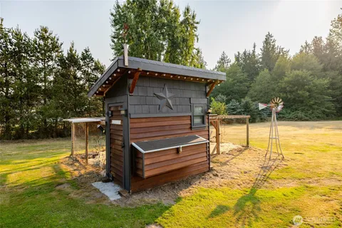 $998,000 | 11334 Farm To Market Road, Mount Vernon, WA 98273