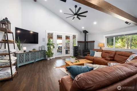 $998,000 | 11334 Farm To Market Road, Mount Vernon, WA 98273