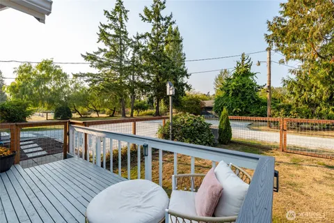 $998,000 | 11334 Farm To Market Road, Mount Vernon, WA 98273