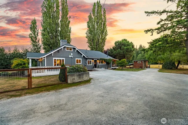 $1,055,000 | 11334 Farm To Market Road, Mount Vernon, WA 98273