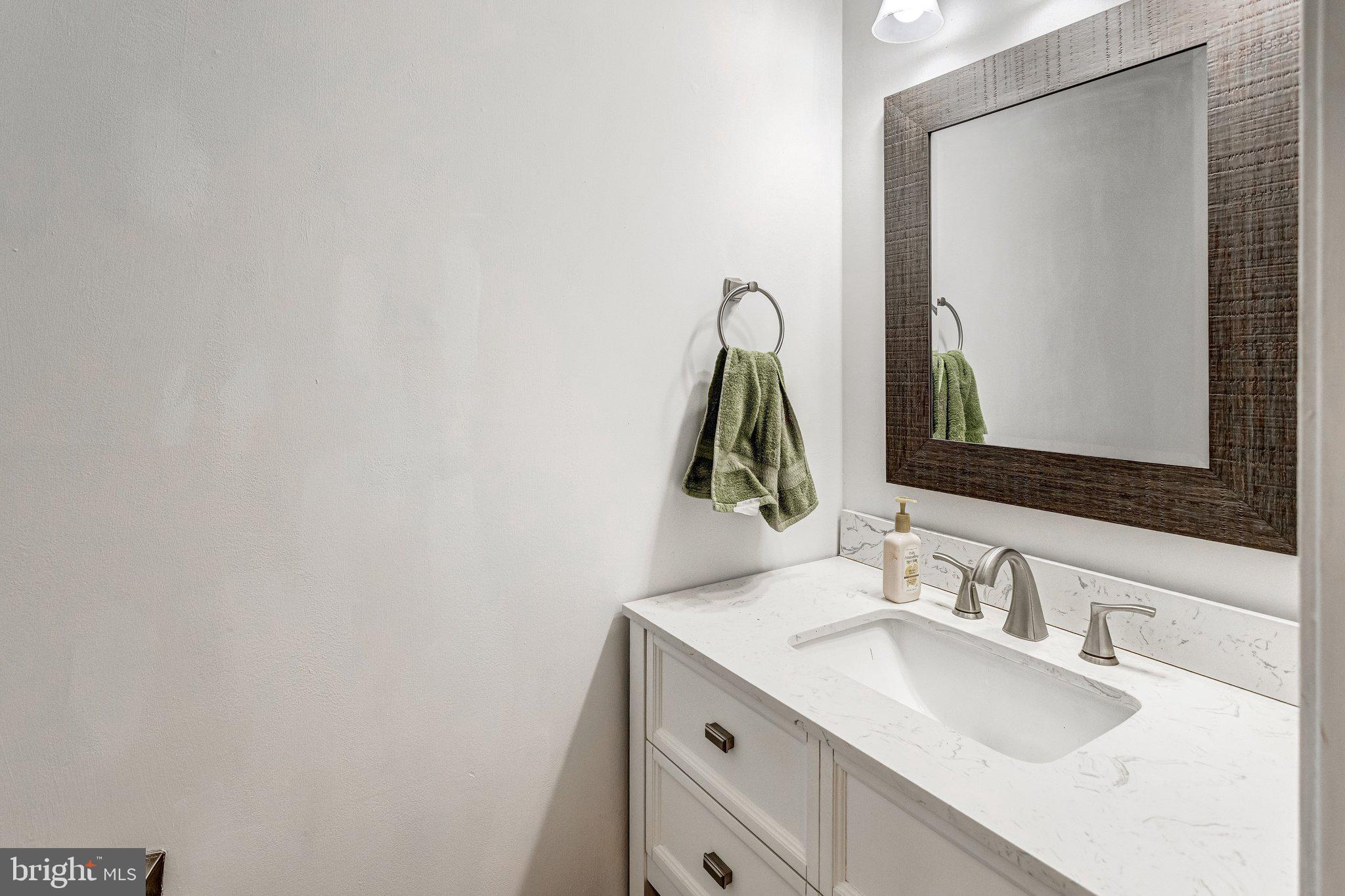10118 Brandon Way Manassas, VA 20109 - Photo 11 of 43 Half Bath on Main Level