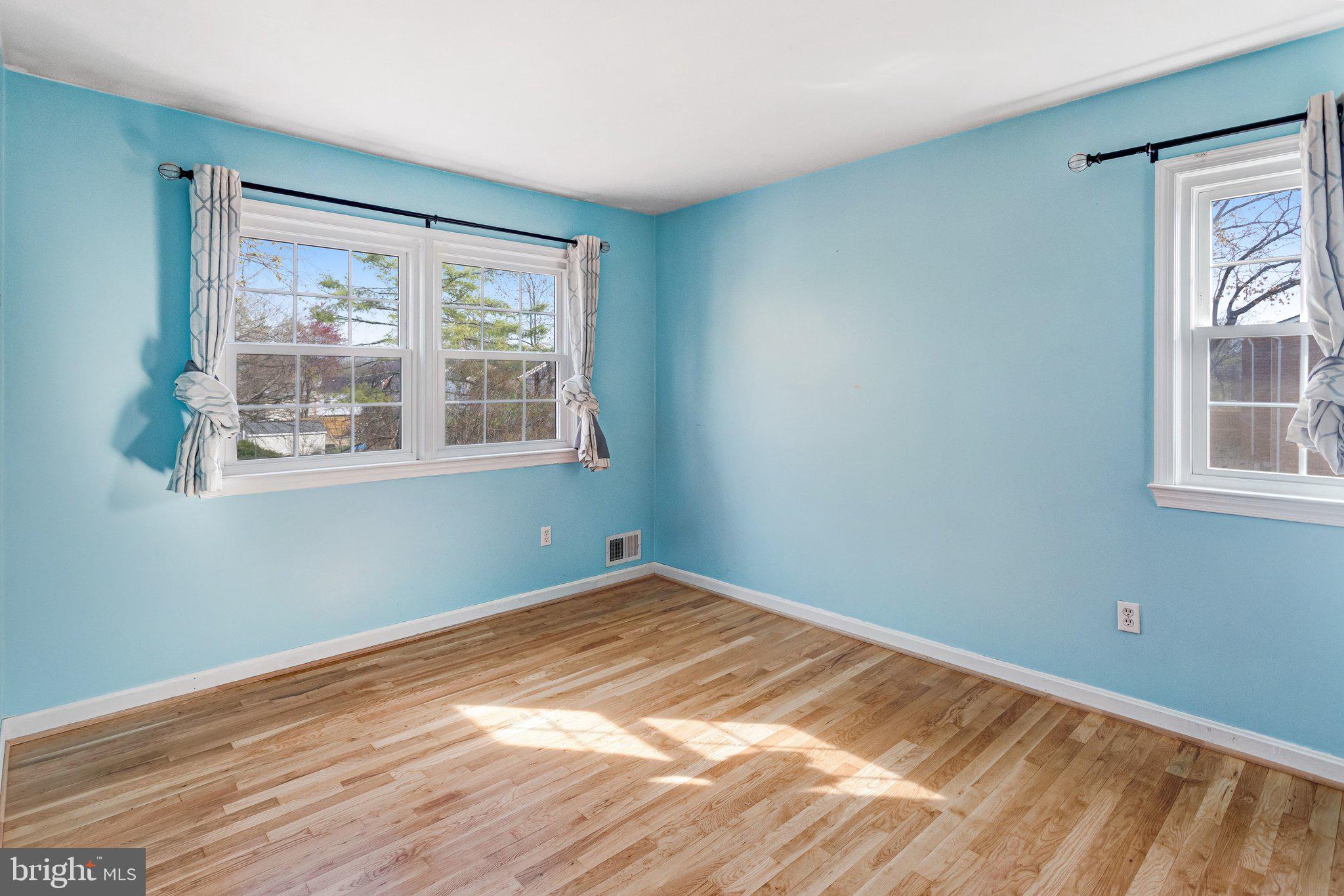 10118 Brandon Way Manassas, VA 20109 - Photo 25 of 43 Bedroom 3