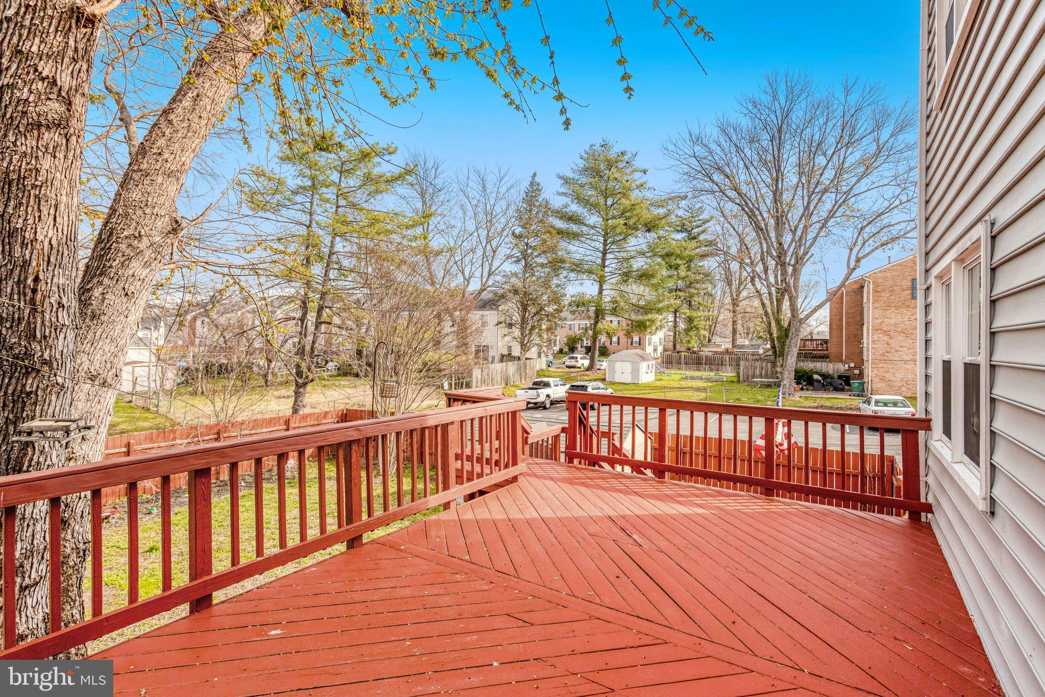 10118 Brandon Way Manassas, VA 20109 - Photo 33 of 43 Large Deck for entertaining