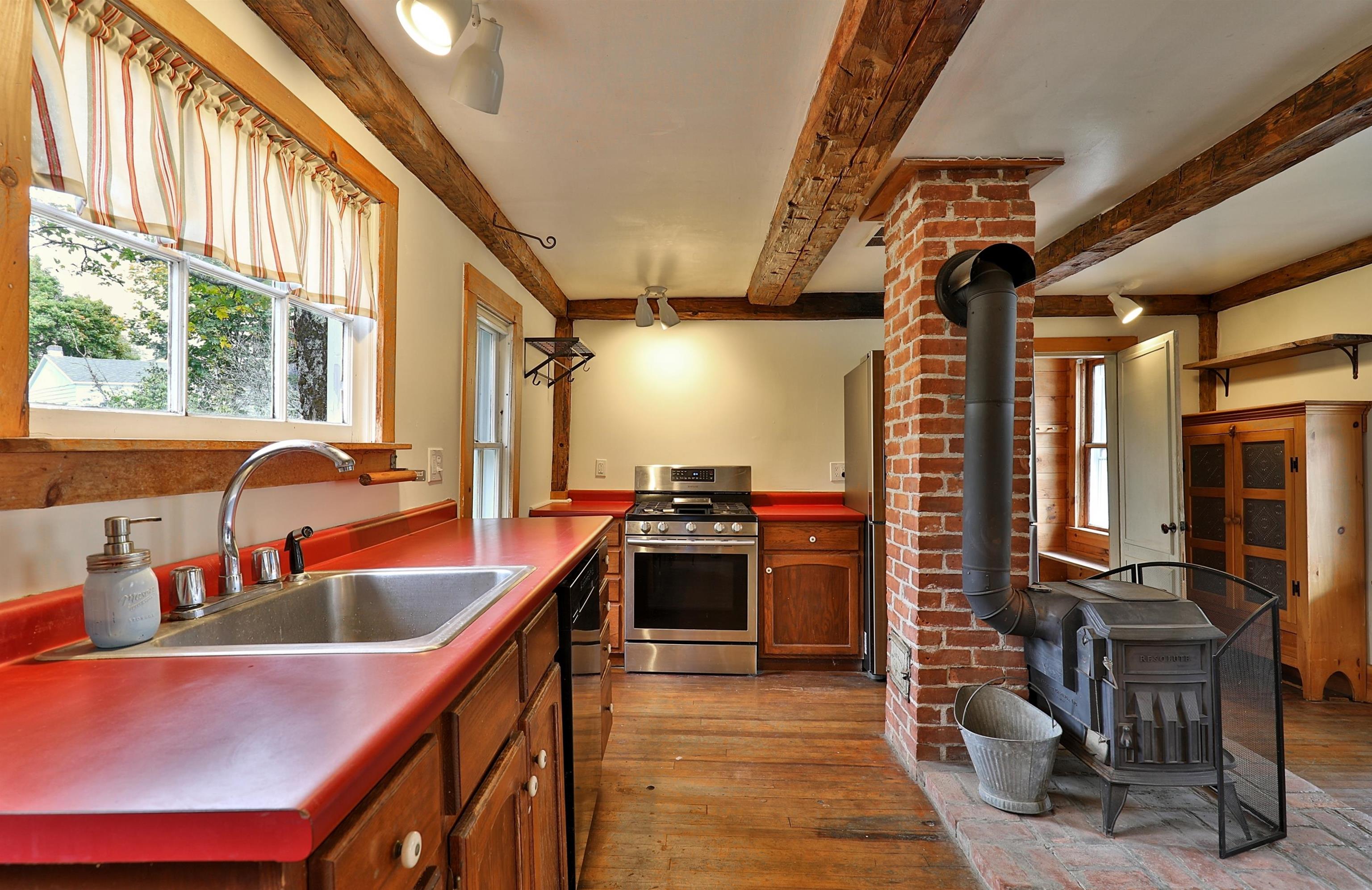 24 Tarbellville Road Mount Holly, VT 05730 - Photo 8 of 34