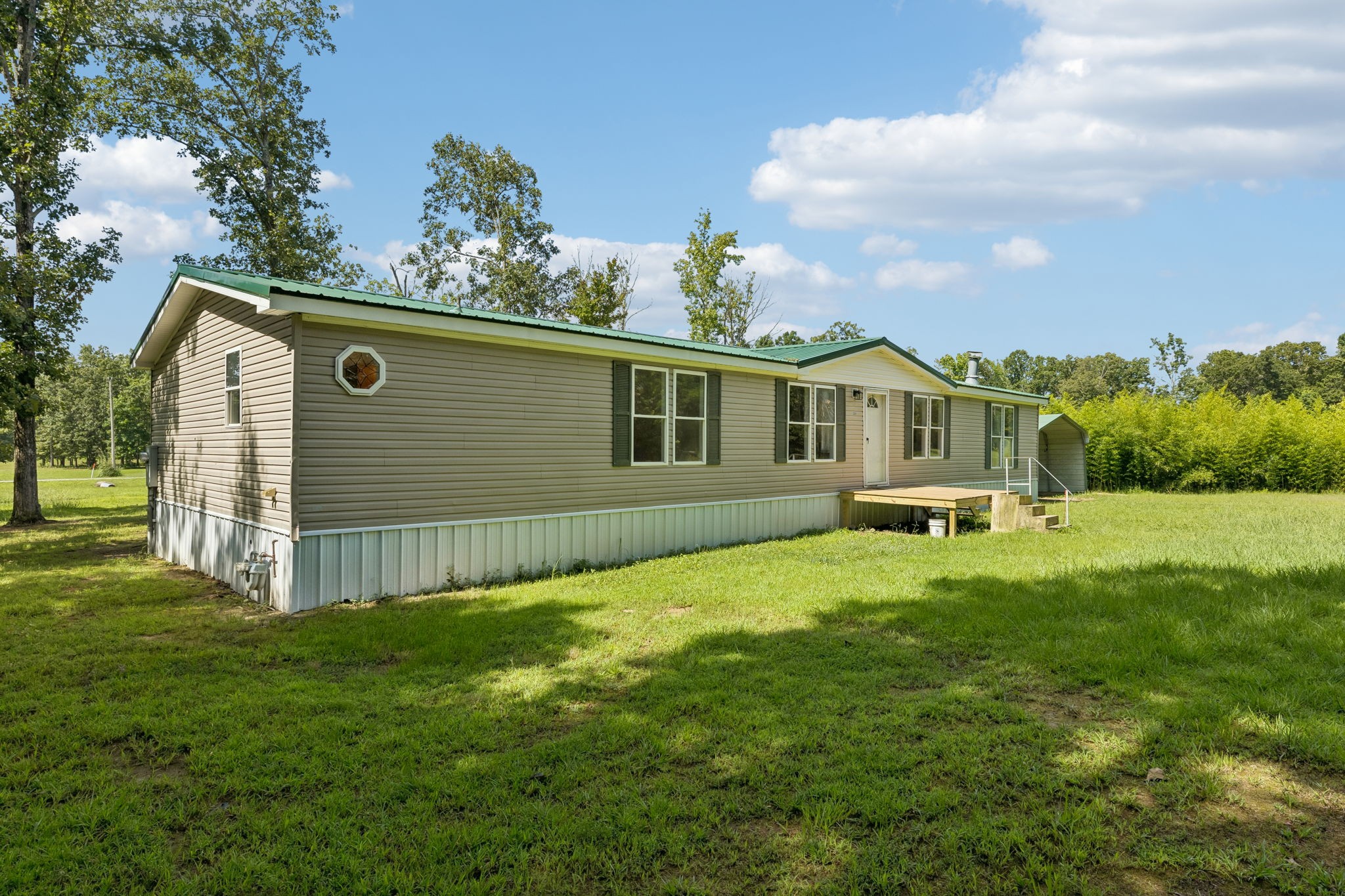 286 Henderson Road Hohenwald, TN 38462 - Photo 3 of 52 Gallery Image 3