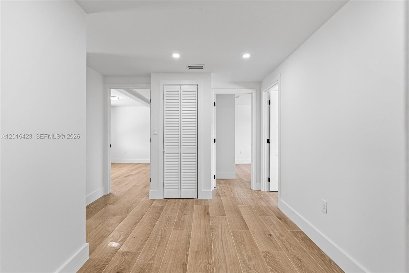 4170 Southwest 99th Avenue Miami, FL 33165 - Photo 15 of 27