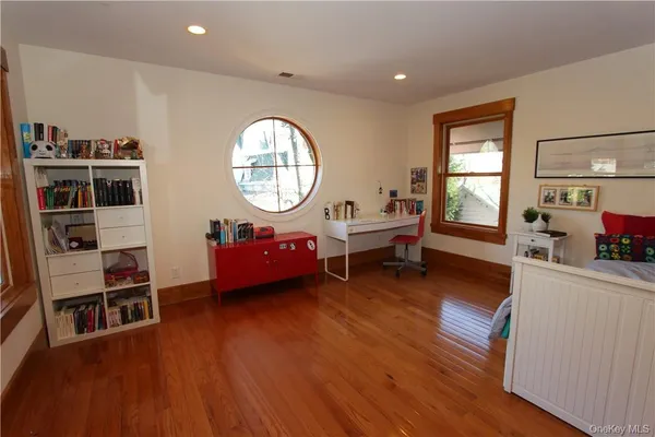 $14,500 | 114 Mt Pleasant Avenue, Mamaroneck, NY 10543