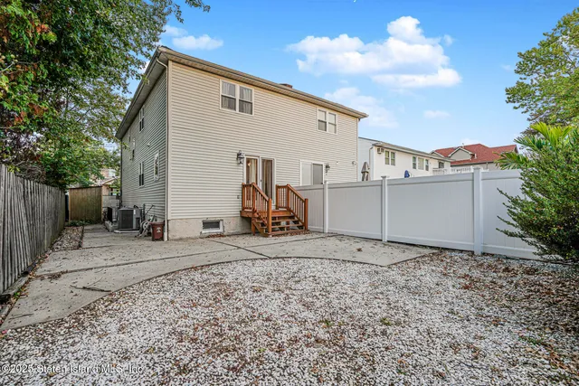 $739,000 | 342 Chelsea Street | Tottenville