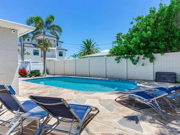 $5,200 | 230 144th Avenue, Madeira Beach, FL 33708