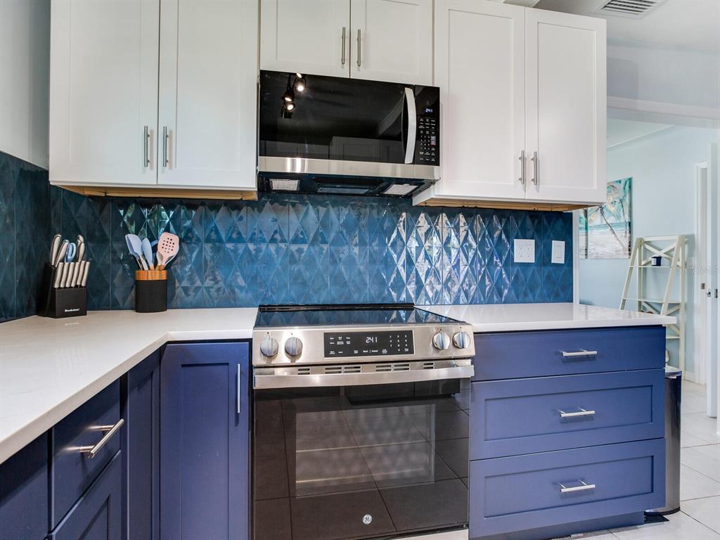 230 144th Avenue Madeira Beach, FL 33708 - Photo 12 of 50