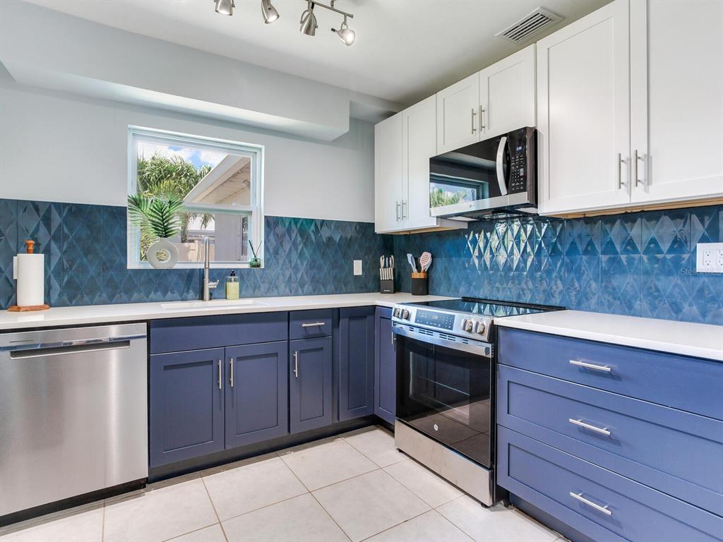 230 144th Avenue Madeira Beach, FL 33708 - Photo 13 of 50