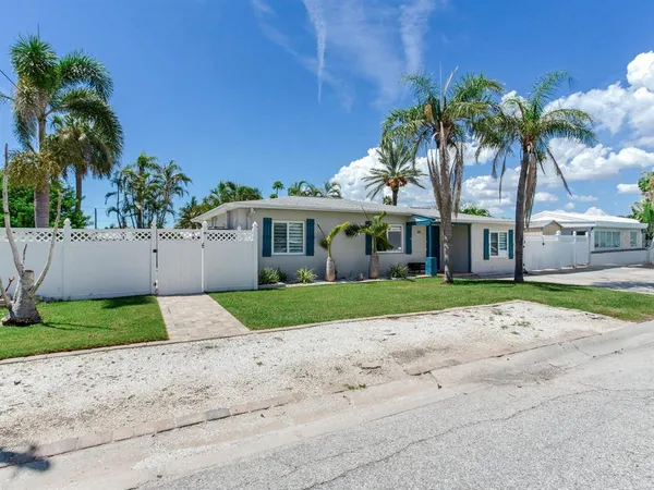 $5,200 | 230 144th Avenue, Madeira Beach, FL 33708