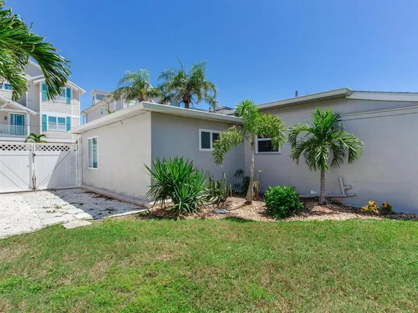$5,200 | 230 144th Avenue, Madeira Beach, FL 33708