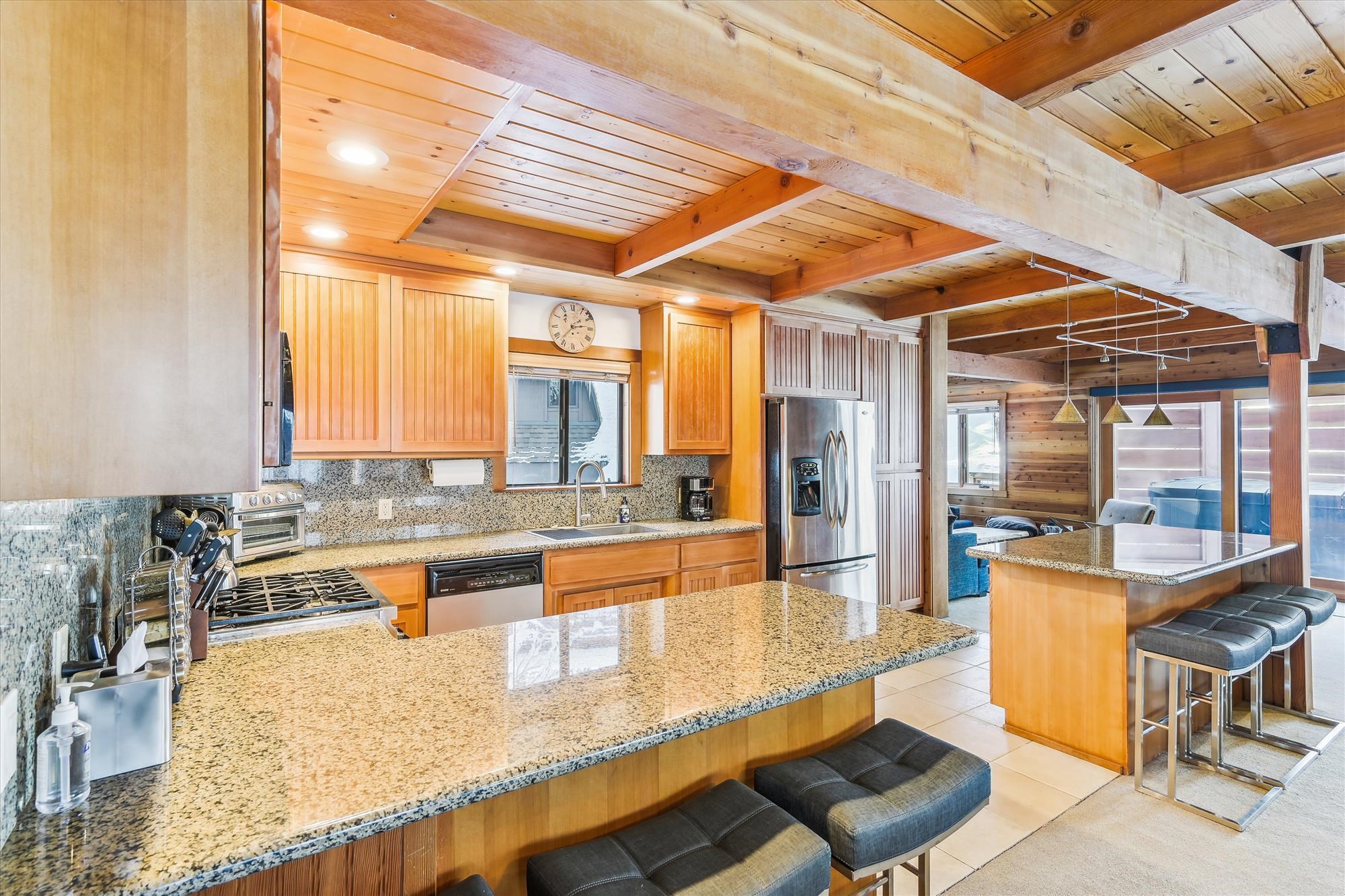 1606 Deer Path Truckee, CA 96161 - Photo 9 of 23