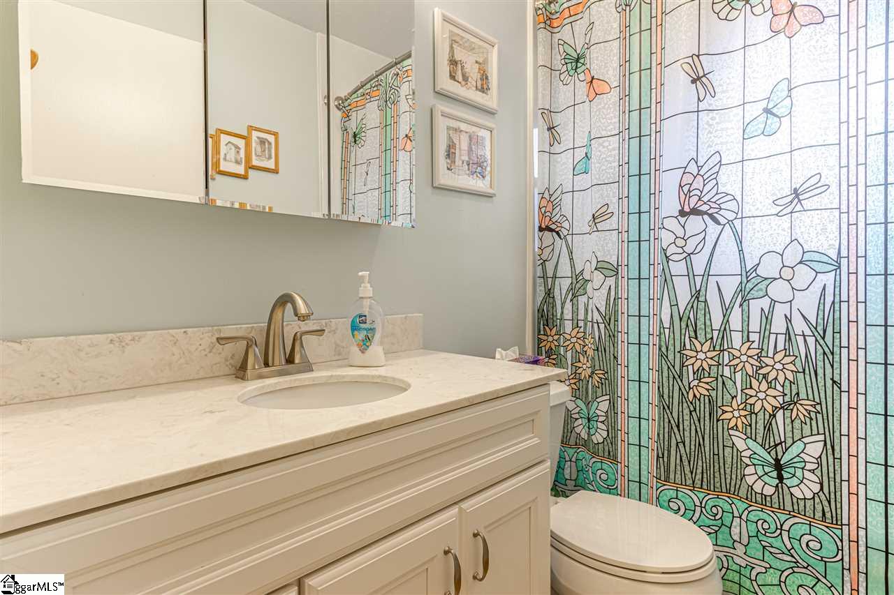 108 Bennett Street Greer, SC 29651 - Photo 11 of 16 Gallery Image 11