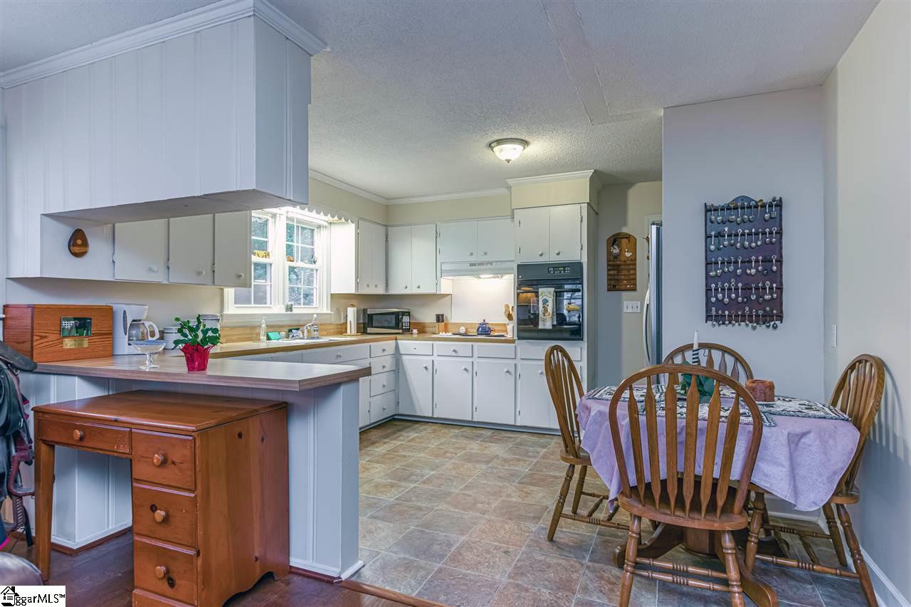 108 Bennett Street Greer, SC 29651 - Photo 7 of 16 Gallery Image 7