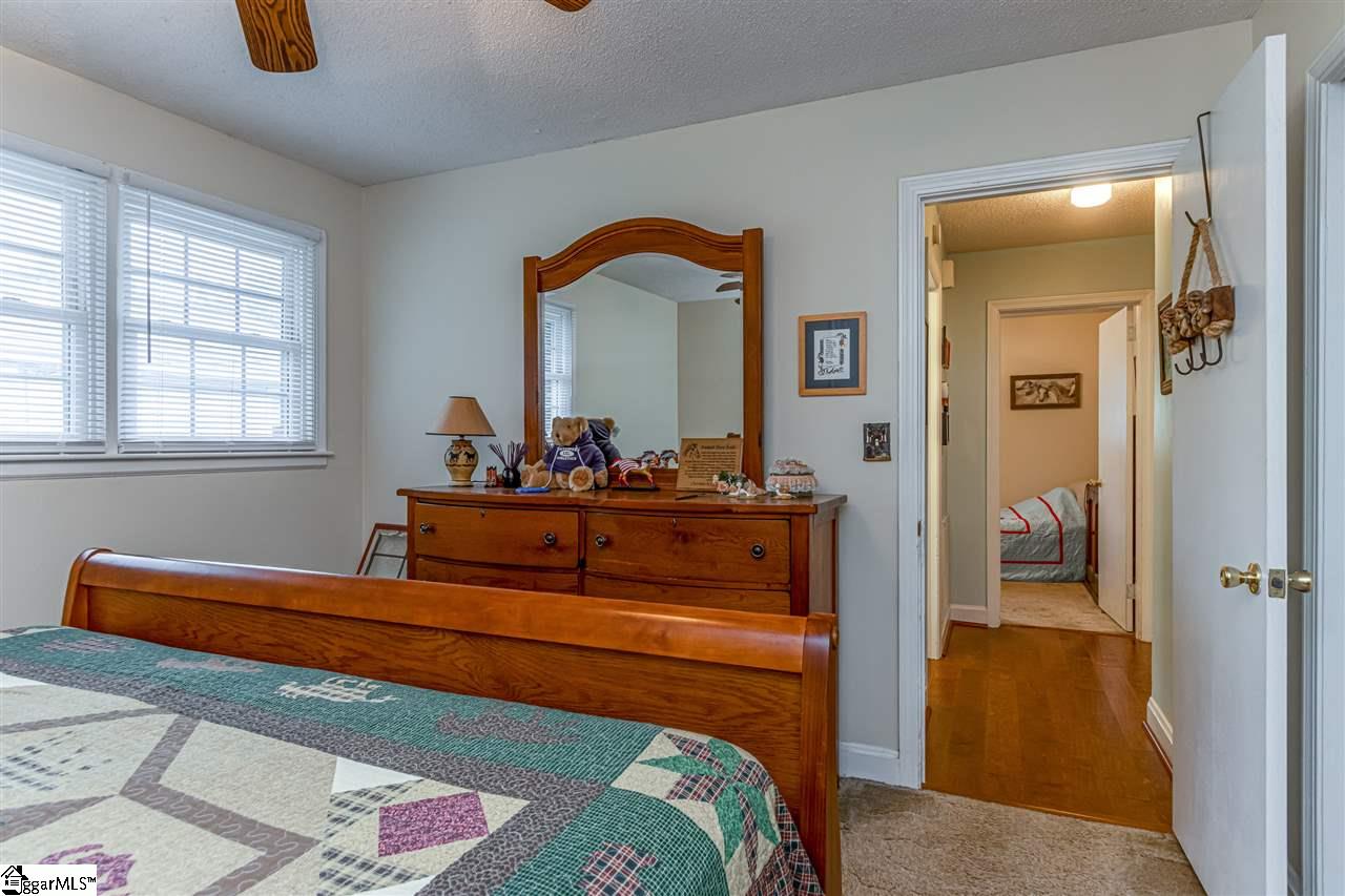 108 Bennett Street Greer, SC 29651 - Photo 9 of 16 Gallery Image 9