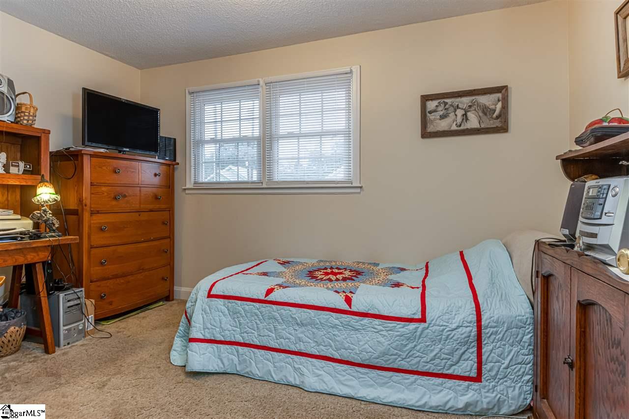 108 Bennett Street Greer, SC 29651 - Photo 10 of 16 Gallery Image 10