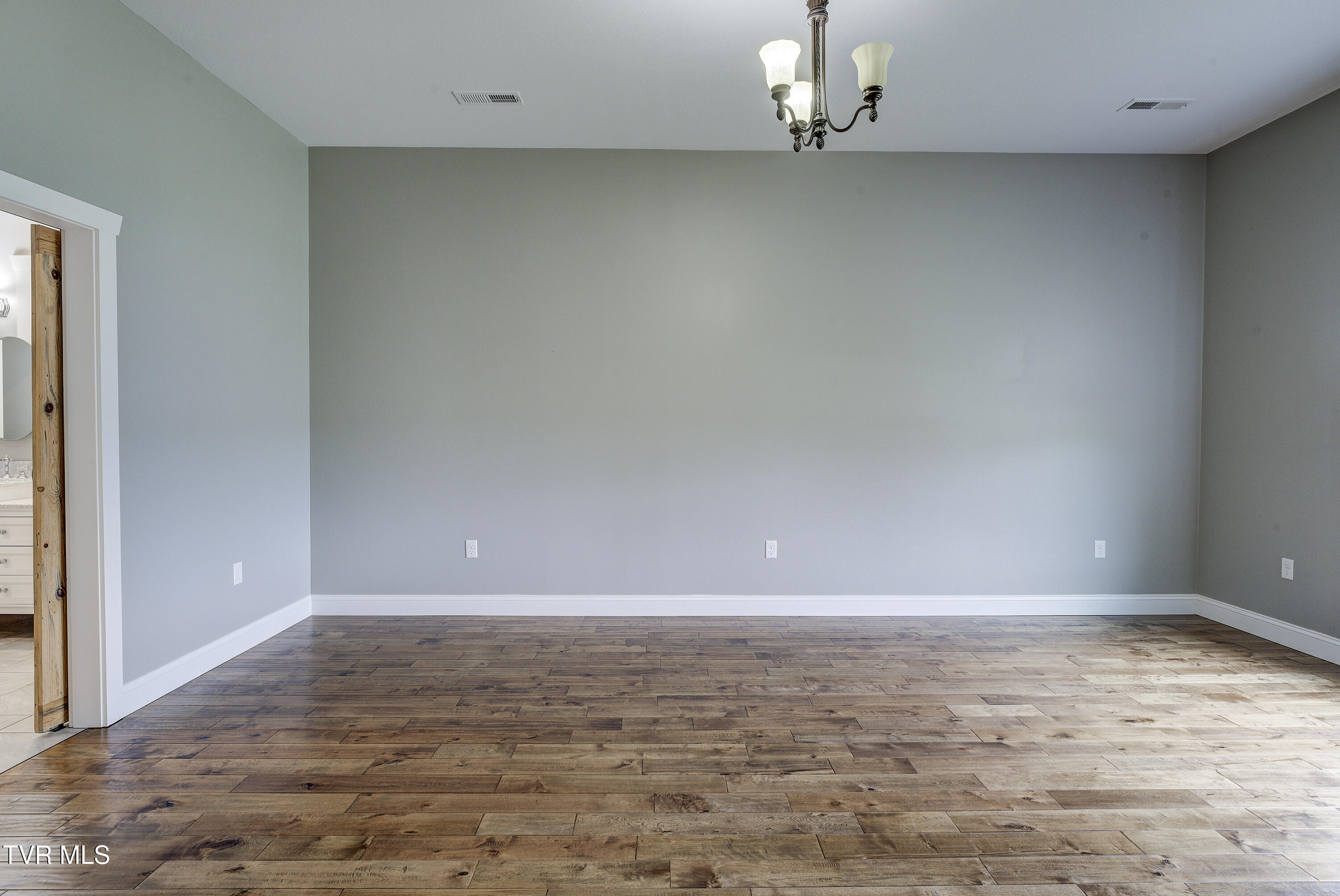 2220 Old Tusculum Road Greeneville, TN 37745 - Photo 23 of 66 Tusculum-INTERIOR-17